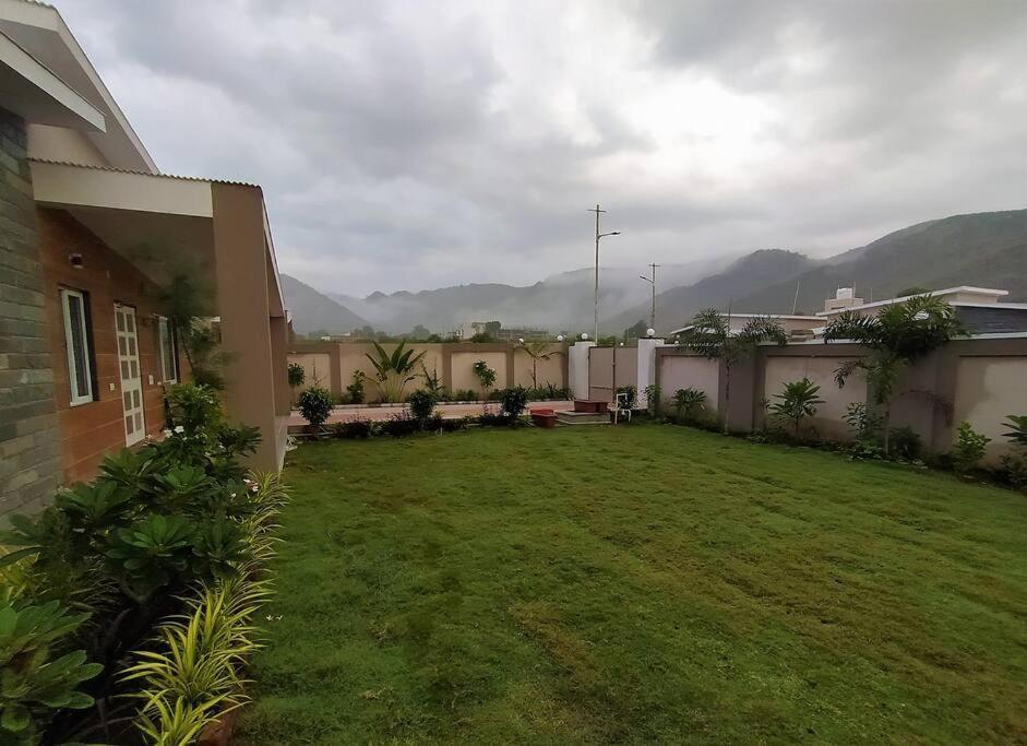 Nine Hill Villa - 2Bhk Private Villa With Pool Udaipur Exteriör bild