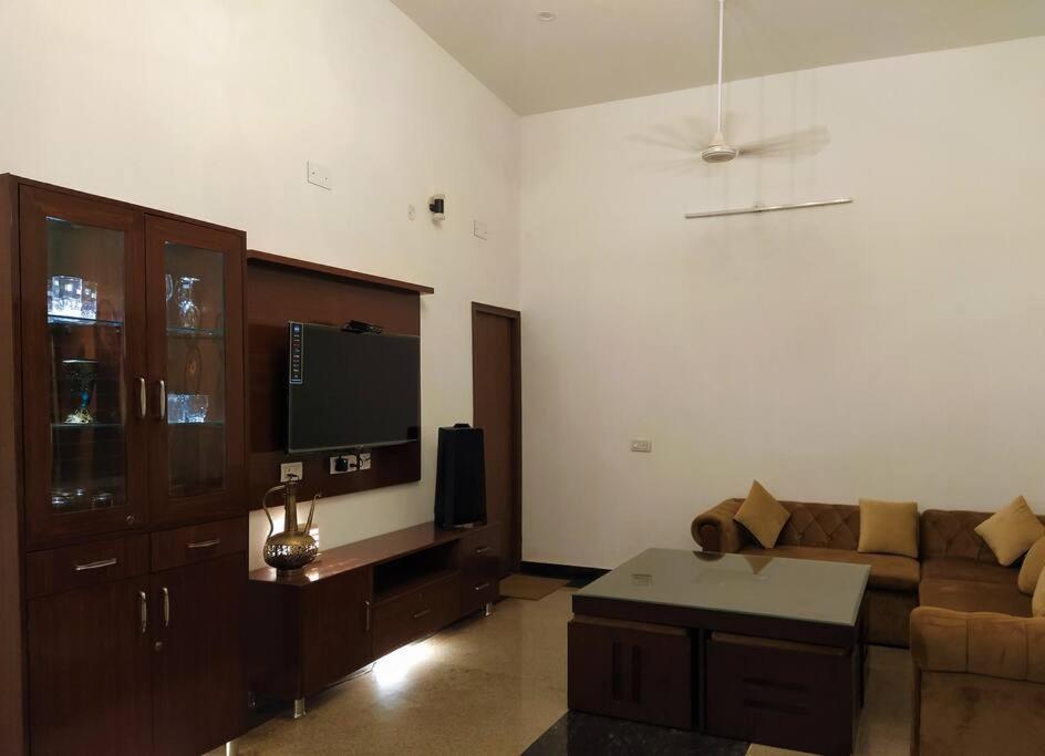 Nine Hill Villa - 2Bhk Private Villa With Pool Udaipur Exteriör bild